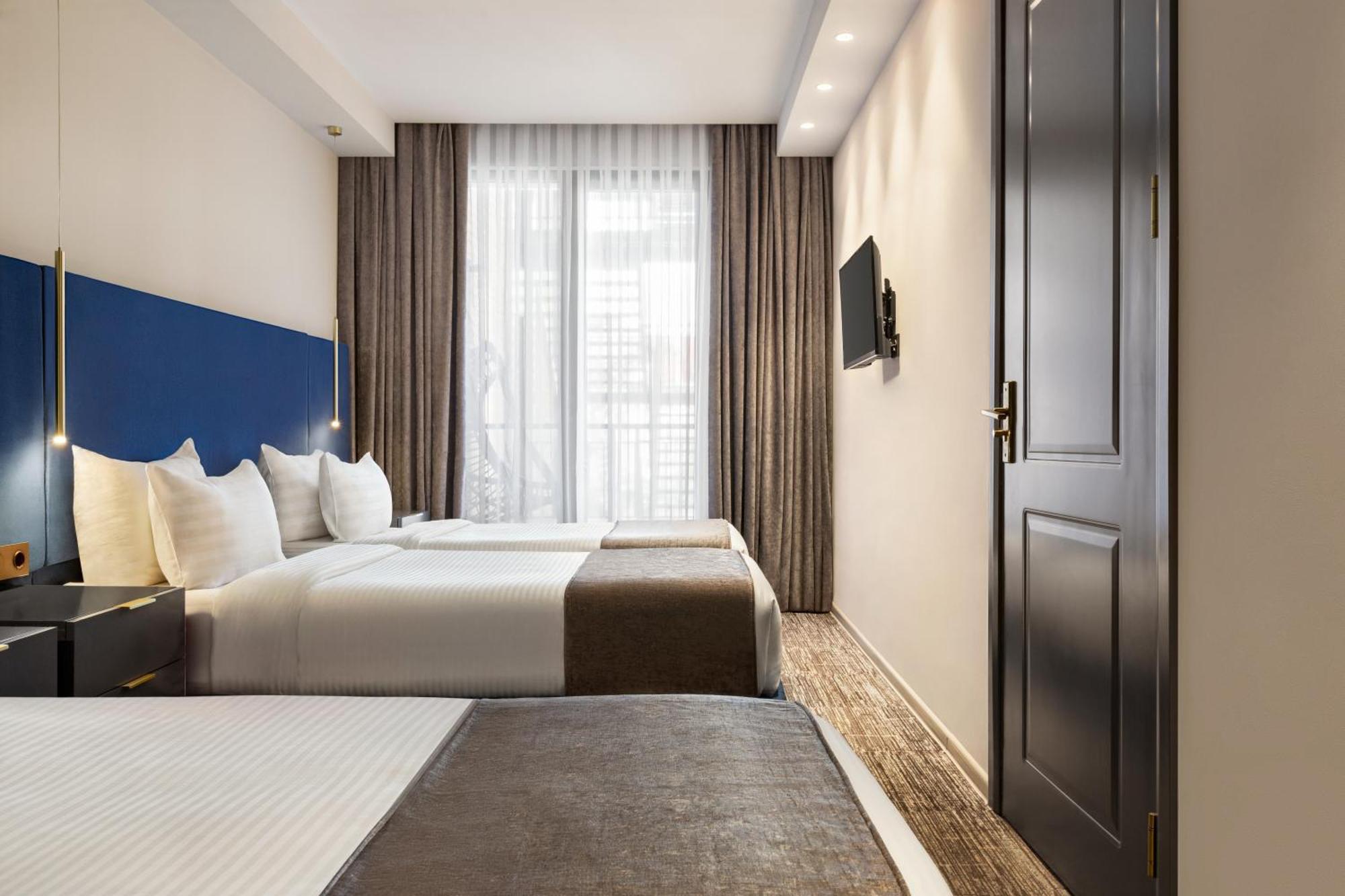 Hotel Ramada By Wyndham Old