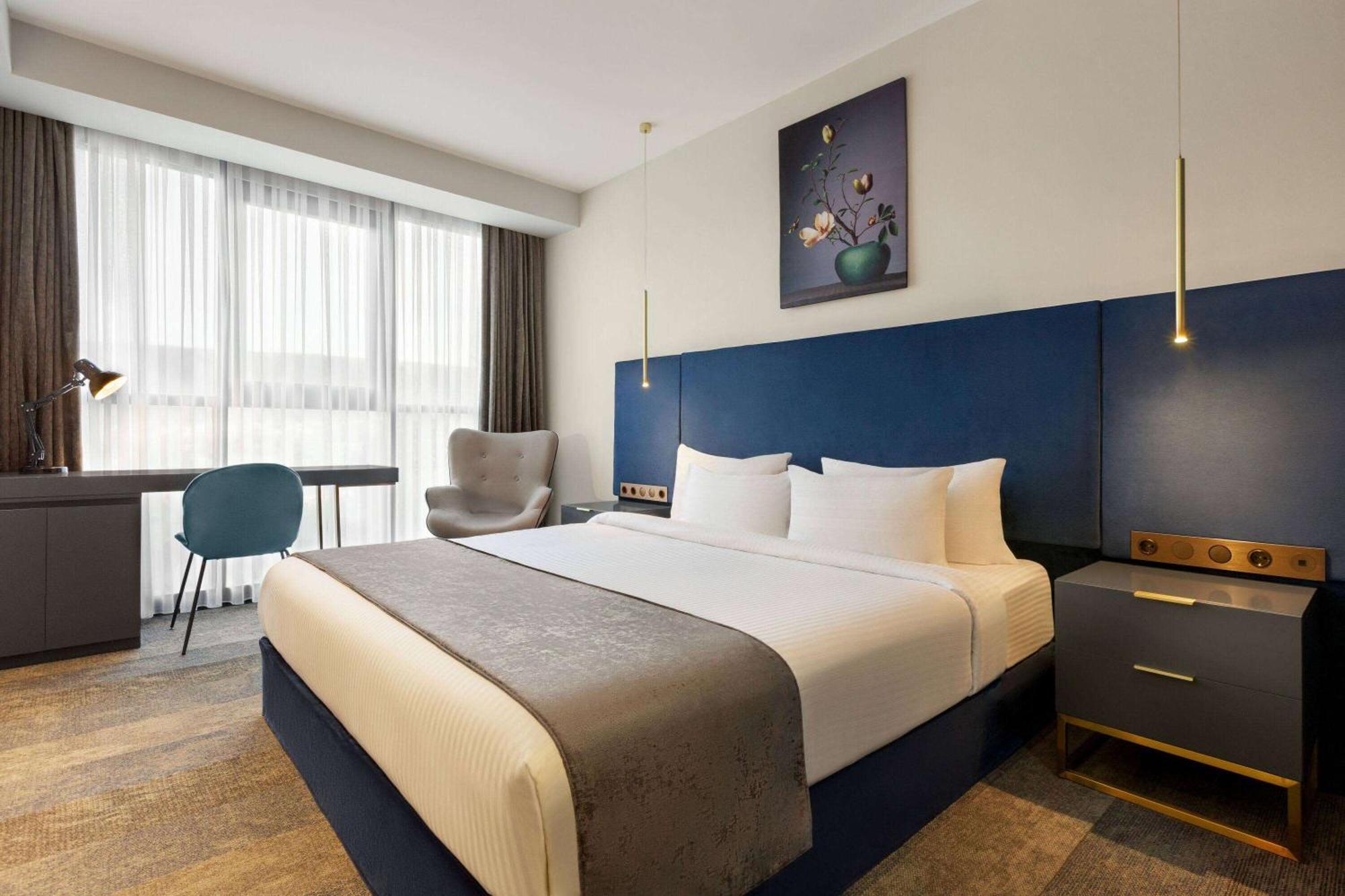 Hotel Ramada By Wyndham Old Tbilisi