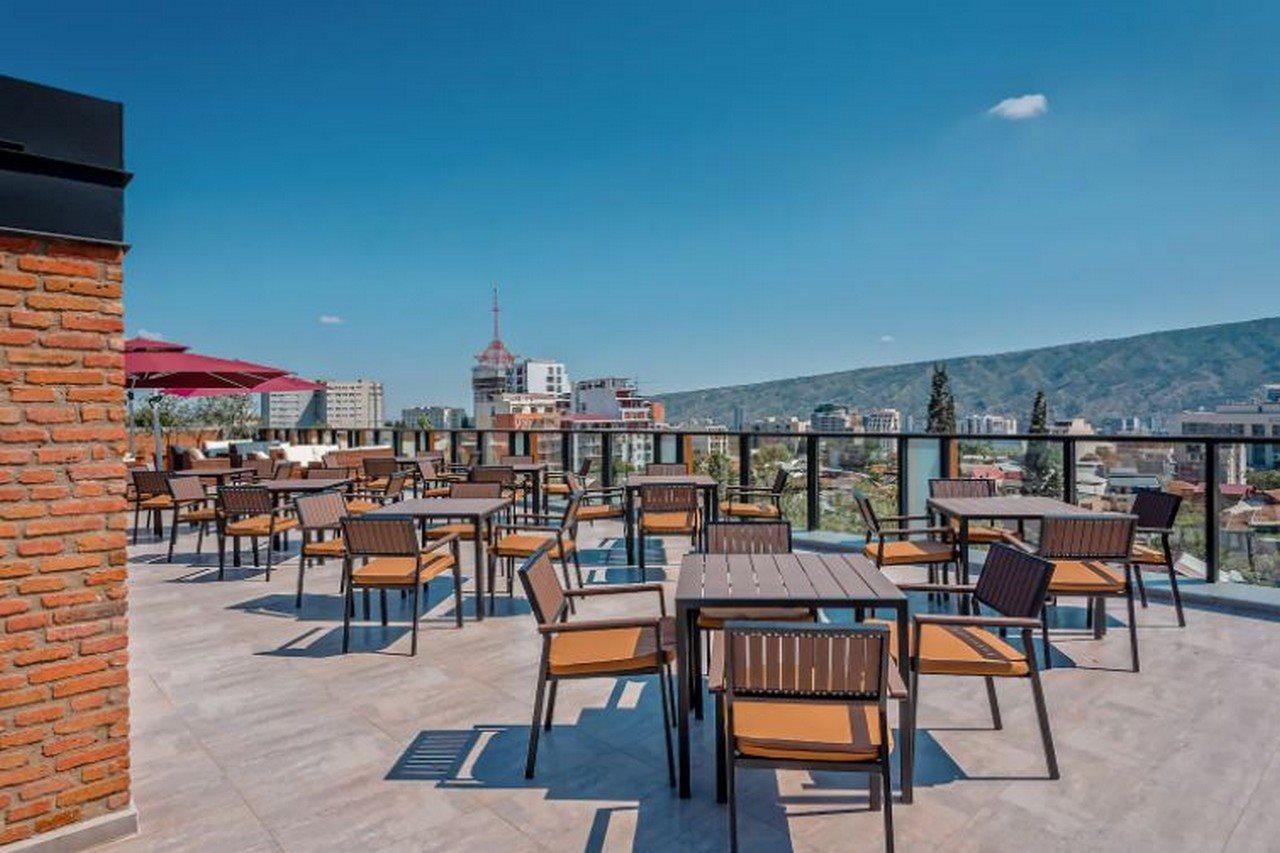 Ramada By Wyndham Old Otel 4*