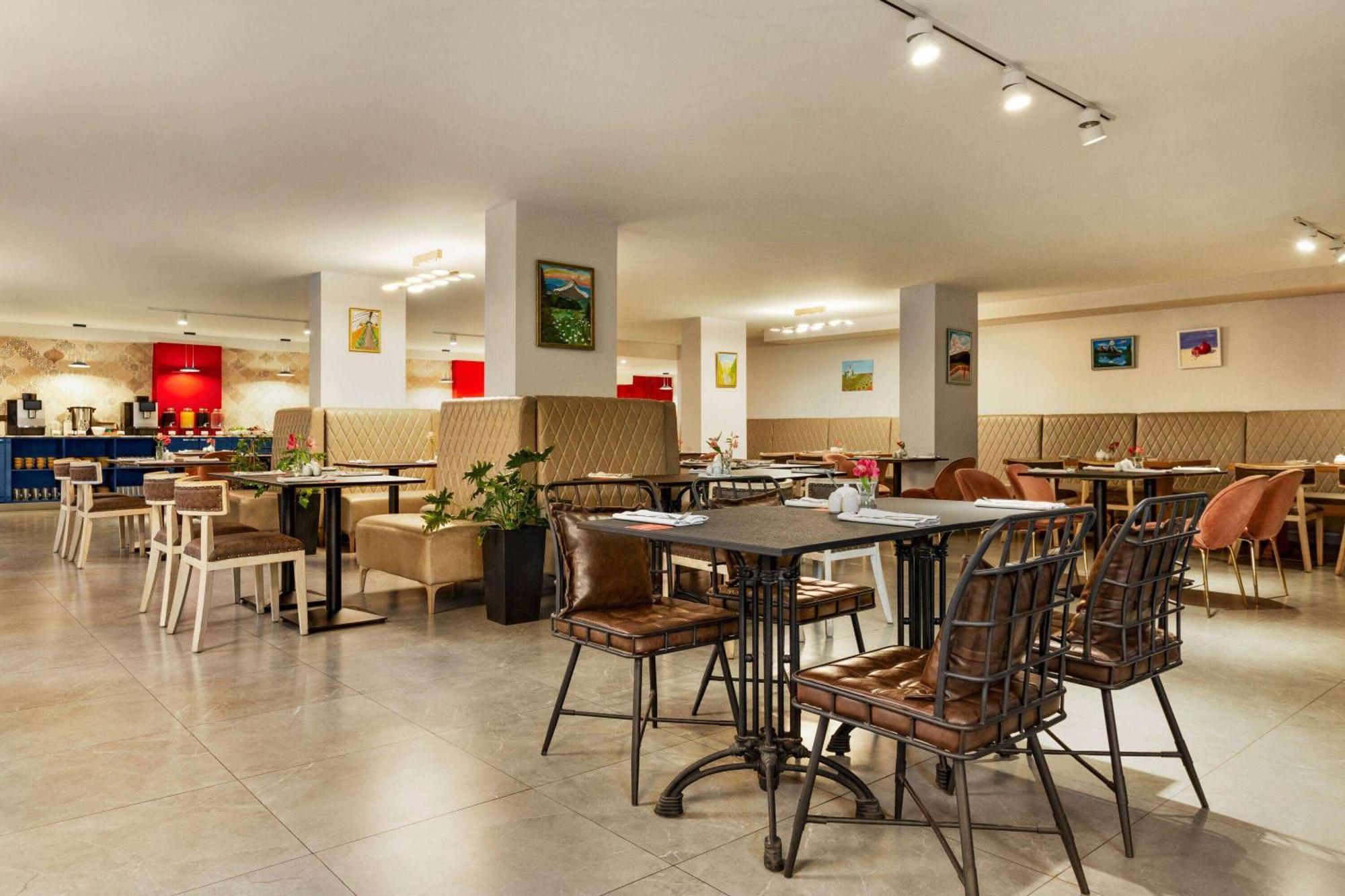 Otel Ramada By Wyndham Old Tiflis